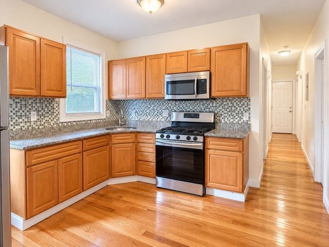 13 Hendry St 1 A, Boston, MA 02122