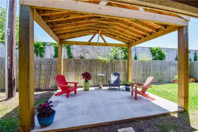 4002 Rayado Creek Dr, Corpus Christi, TX 78414