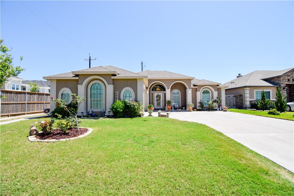 4002 Rayado Creek Dr, Corpus Christi, TX 78414