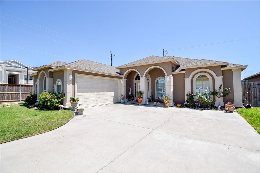 4002 Rayado Creek Dr, Corpus Christi, TX 78414 — photo 3