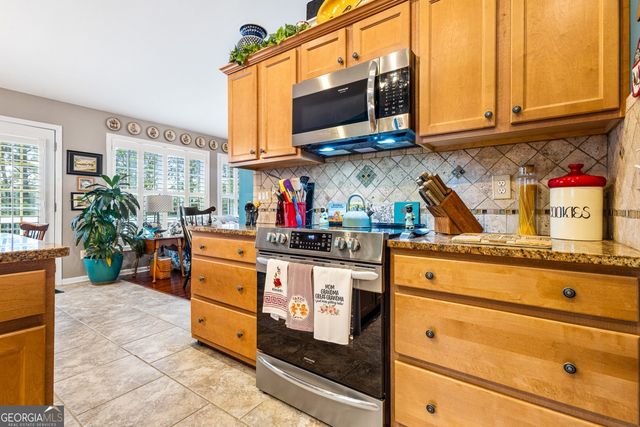 317 Southgate Drive, Locust Grove, GA 30248