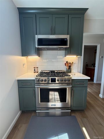 19489 Eddington Place, Northville Township, MI 48167