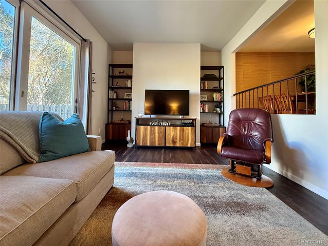 19489 Eddington Place, Northville Township, MI 48167