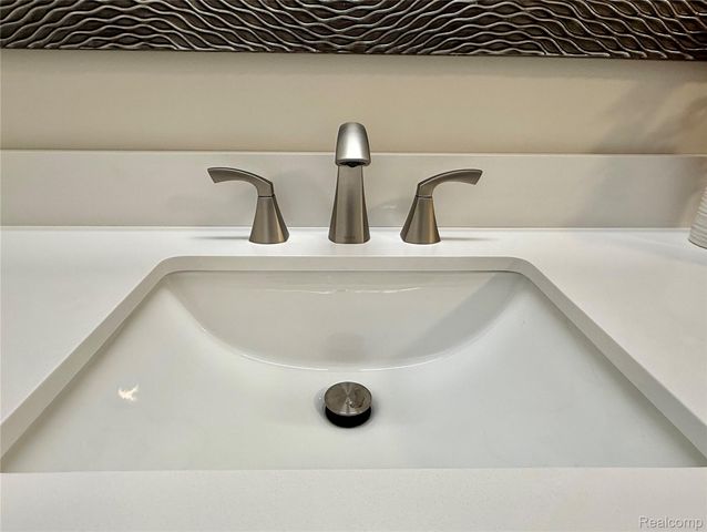 19489 Eddington Place, Northville Township, MI 48167