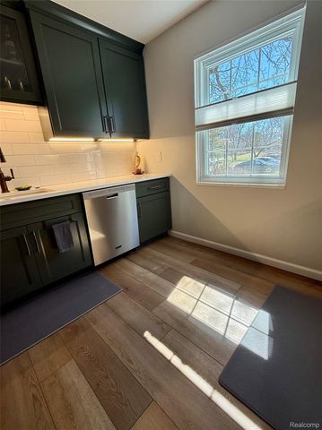 19489 Eddington Place, Northville Township, MI 48167