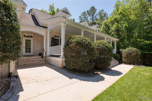 8907 First Branch Ln, Chesterfield, VA 23838