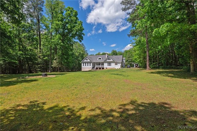 8907 First Branch Ln, Chesterfield, VA 23838