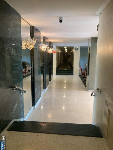 301 Beech Street 10I, Hackensack, NJ 07601