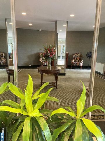 301 Beech Street 10I, Hackensack, NJ 07601