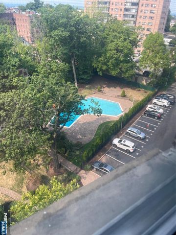 301 Beech Street 10I, Hackensack, NJ 07601