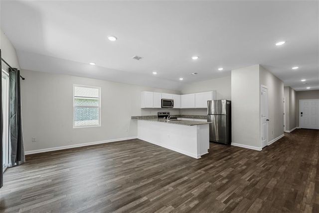 393 Garren Lane, Sulphur, LA 70665