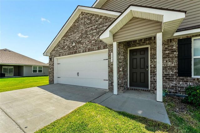 393 Garren Lane, Sulphur, LA 70665