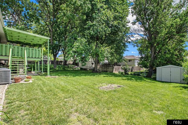 10941 X Street, Omaha, NE 68137