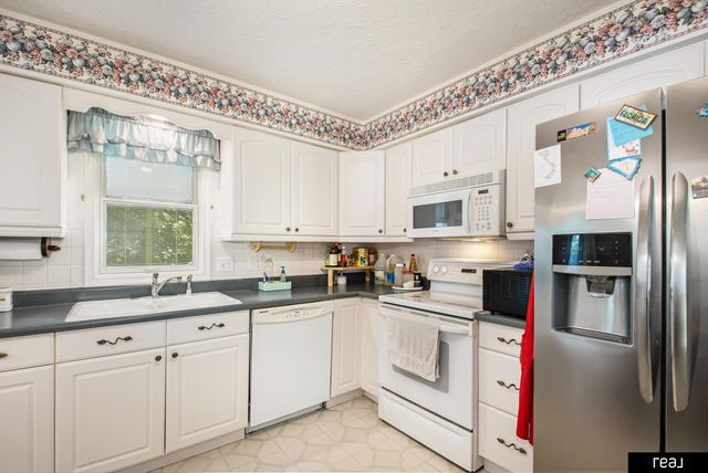 10941 X Street, Omaha, NE 68137