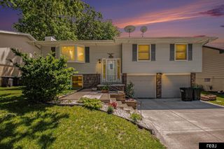 10941 X Street, Omaha, NE 68137