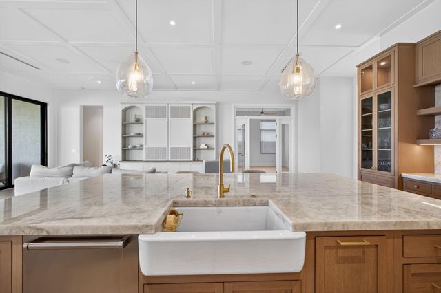 13401 Artisan Circle, Palm Beach Gardens, FL 33418