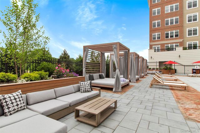 990 Corporate Drive 207, Westbury, NY 11590