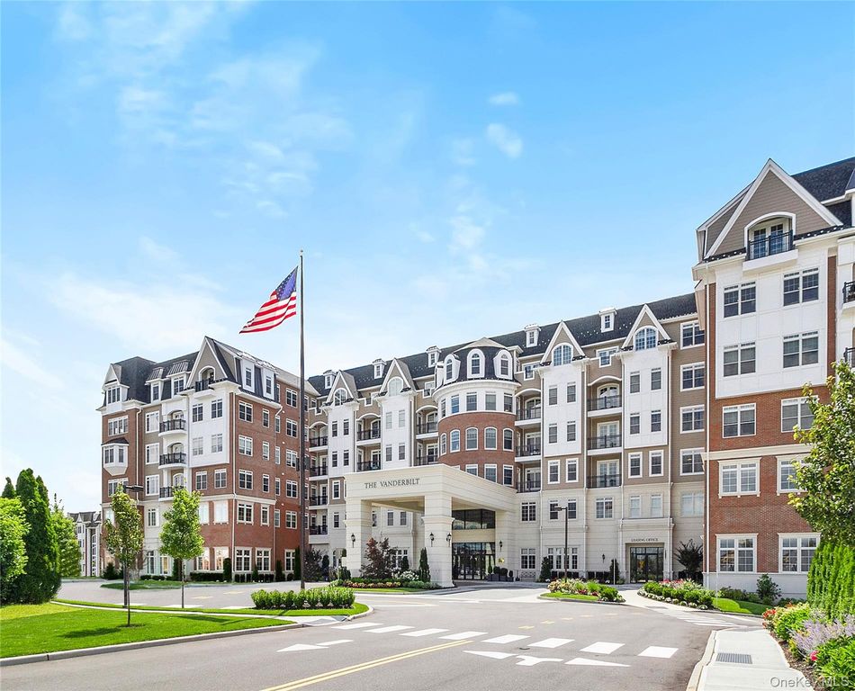990 Corporate Drive 207, Westbury, NY 11590