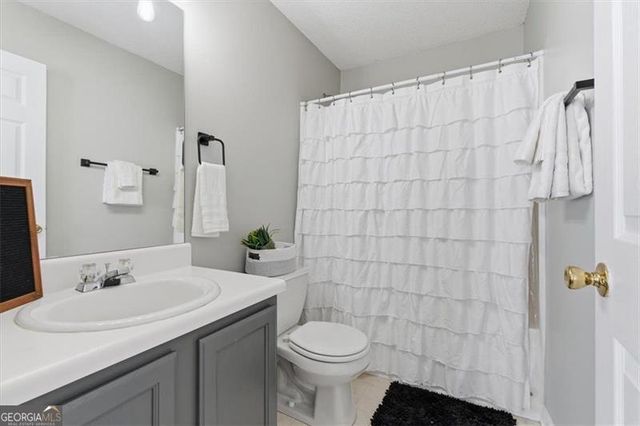 56 Princeton Glen Court, Adairsville, GA 30103