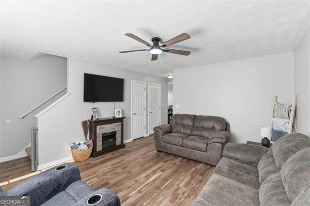 56 Princeton Glen Court, Adairsville, GA 30103