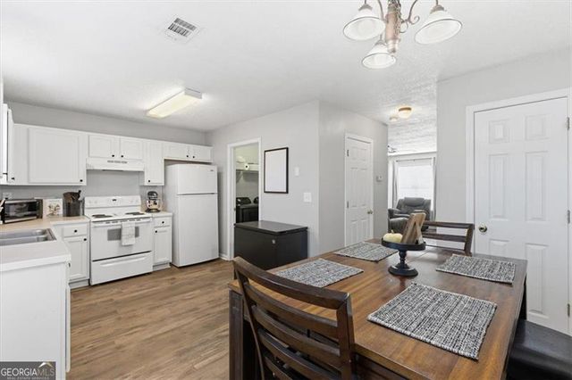 56 Princeton Glen Court, Adairsville, GA 30103