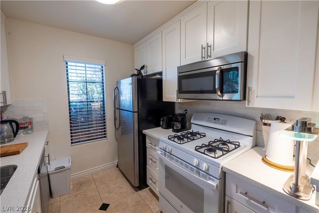 4847 South Torrey Pines Drive 102, Las Vegas, NV 89103