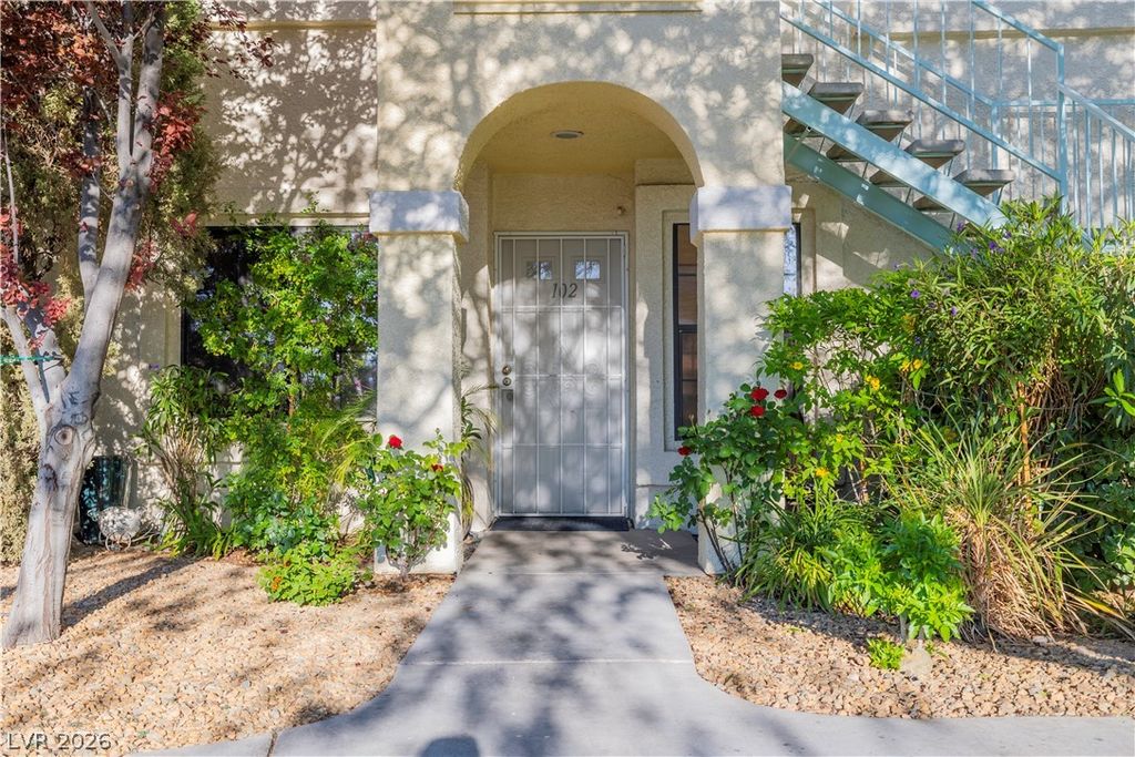 4847 South Torrey Pines Drive 102, Las Vegas, NV 89103 — photo 2