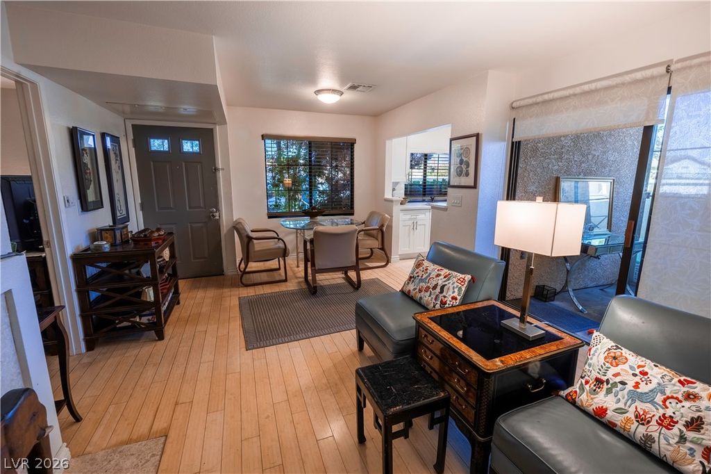 4847 South Torrey Pines Drive 102, Las Vegas, NV 89103 — photo 5