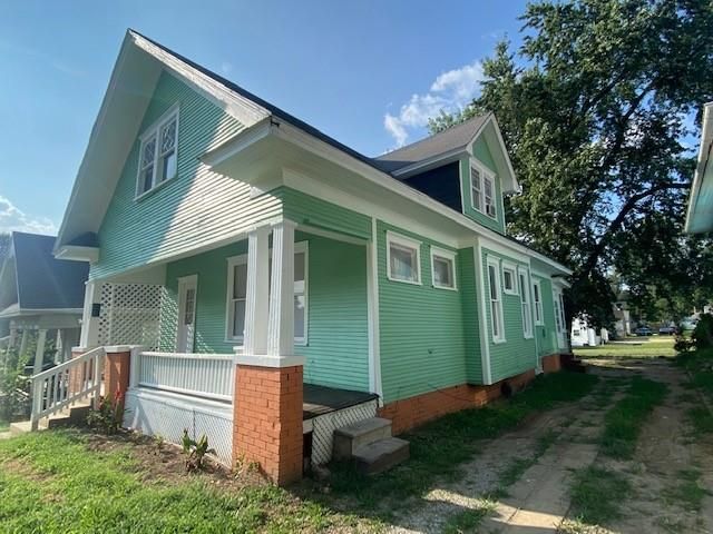 2203 Vories Street, St Joseph, MO 64507