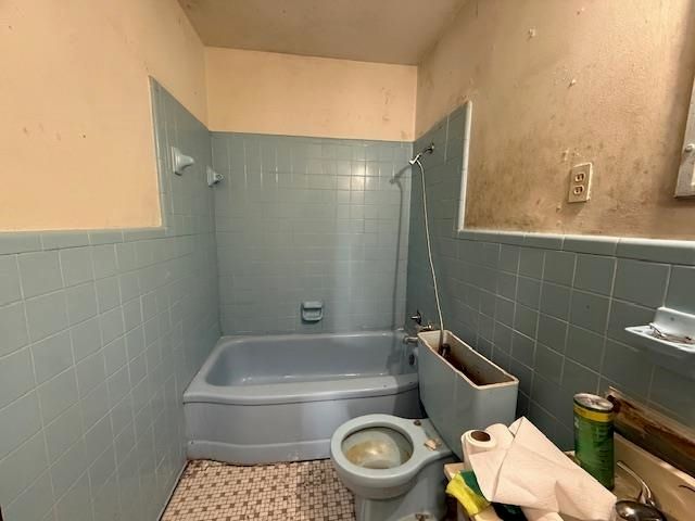 2751 HENLEY DR, Memphis, TN 38114