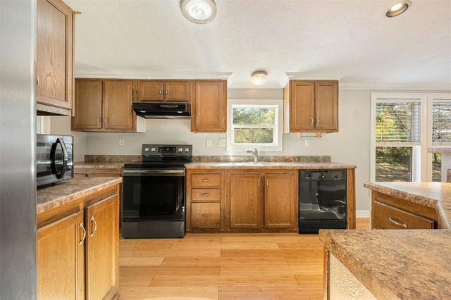 179 Tower View ST, Bastrop, TX 78602