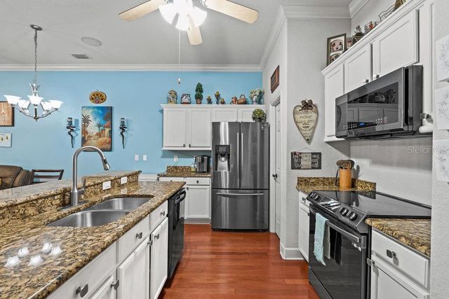 1016 GREEN GATE BOULEVARD, Groveland, FL 34736