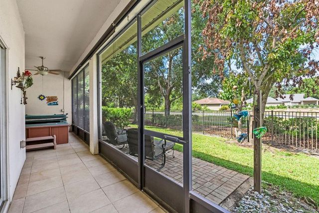1016 GREEN GATE BOULEVARD, Groveland, FL 34736