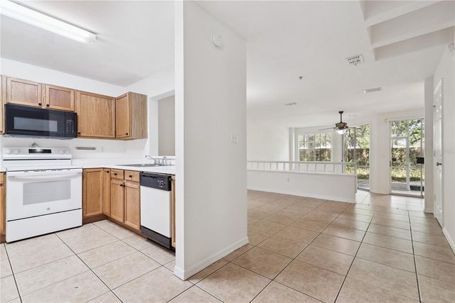 685 SCARLET OAK CIRCLE 109, Altamonte Springs, FL 32701