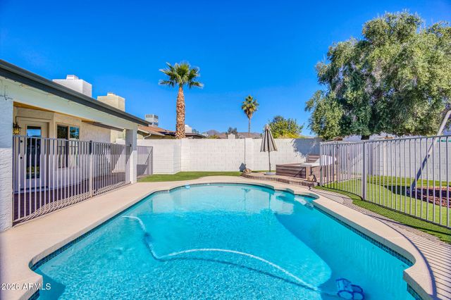10645 E Mercer Lane, Scottsdale, AZ 85259