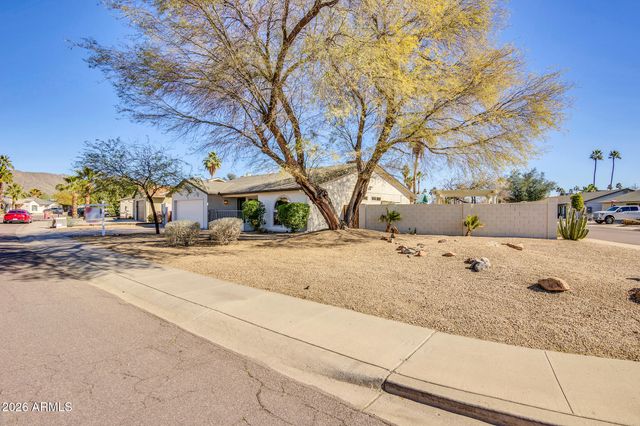 10645 E Mercer Lane, Scottsdale, AZ 85259