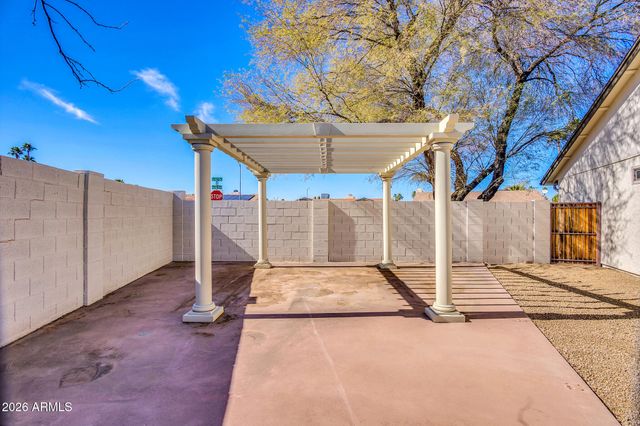 10645 E Mercer Lane, Scottsdale, AZ 85259