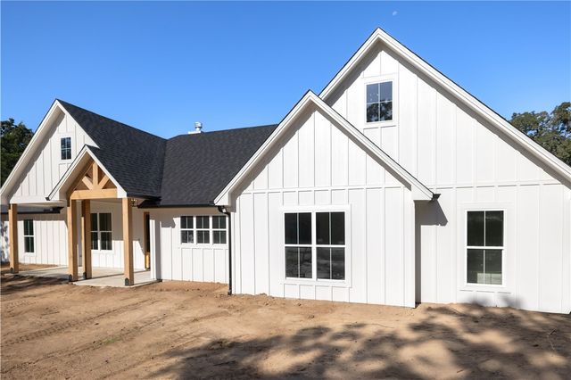 2065 Lone Star Lane, Franklin, TX 77856