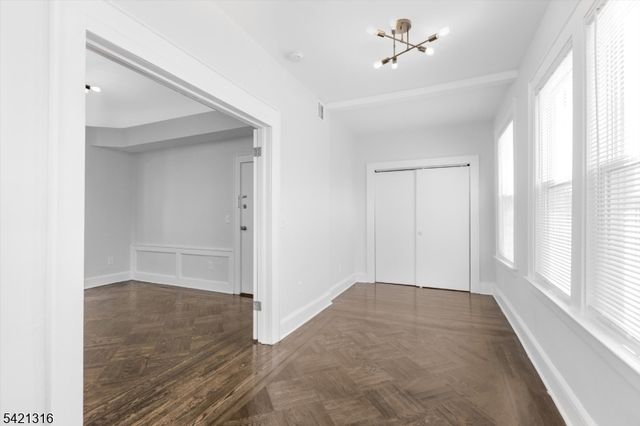 25 Waldo Ave 3, Bloomfield Twp., NJ 07003