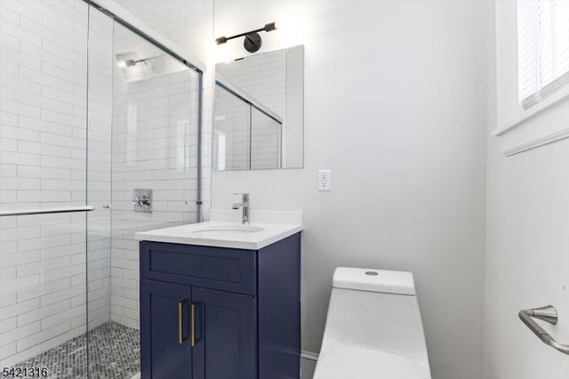 25 Waldo Ave 3, Bloomfield Twp., NJ 07003