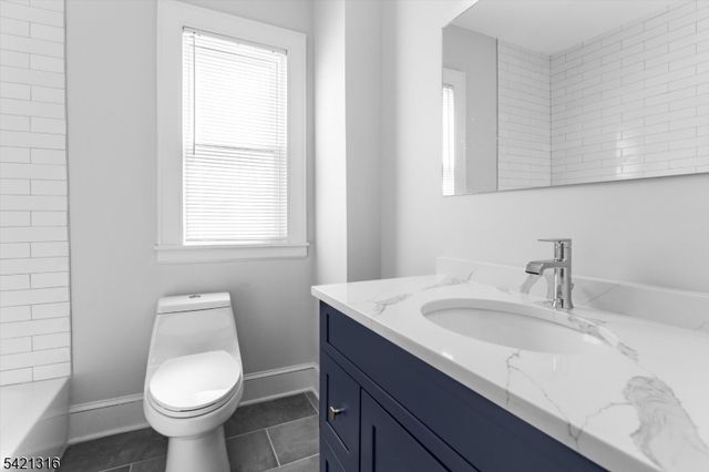 25 Waldo Ave 3, Bloomfield Twp., NJ 07003