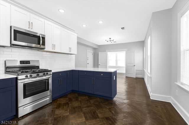 25 Waldo Ave 3, Bloomfield Twp., NJ 07003