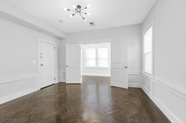 25 Waldo Ave 3, Bloomfield Twp., NJ 07003