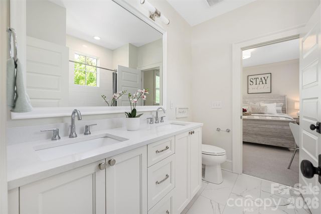 5422 Closeburn Road, Charlotte, NC 28210
