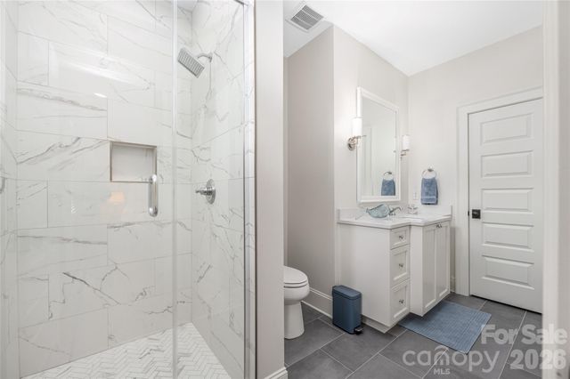 5422 Closeburn Road, Charlotte, NC 28210