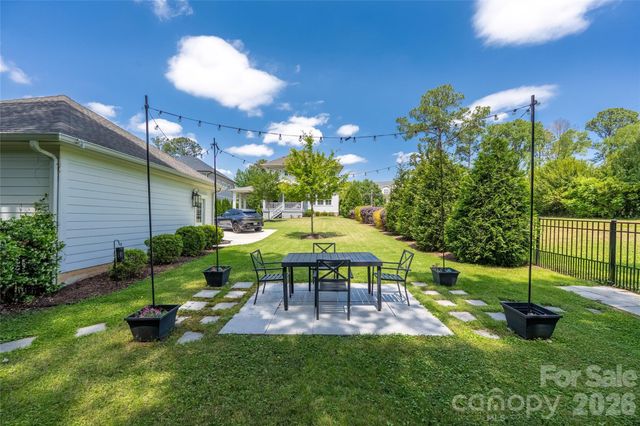 5422 Closeburn Road, Charlotte, NC 28210