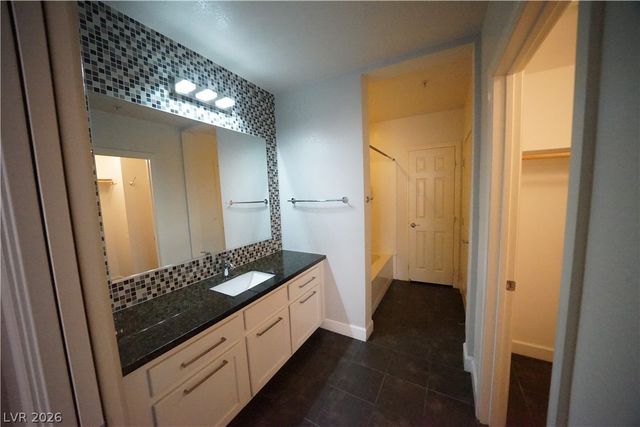 75 East Agate Avenue 301, Las Vegas, NV 89123