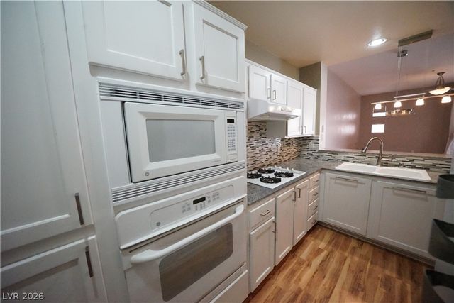 75 East Agate Avenue 301, Las Vegas, NV 89123