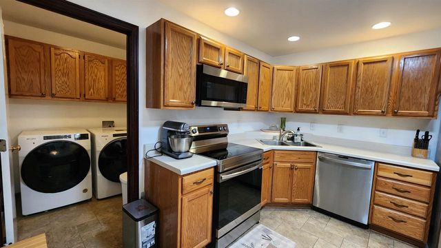 9500 Grayce Drive, Sturtevant, WI 53177