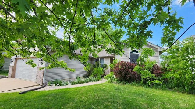 9500 Grayce Drive, Sturtevant, WI 53177